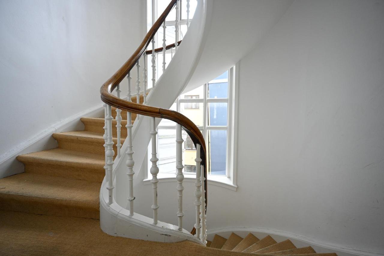 Sanders Merchant - Lovely Two-bedroom In Center Of Lejlighed *